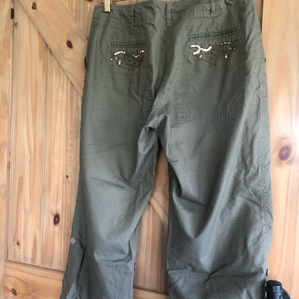 Cache .. beaded cargo pants - Picture 13 of 16